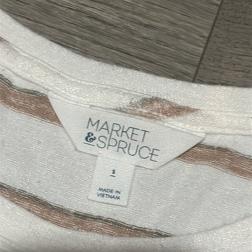 Market & Spruce Top - Picture 2 of 3